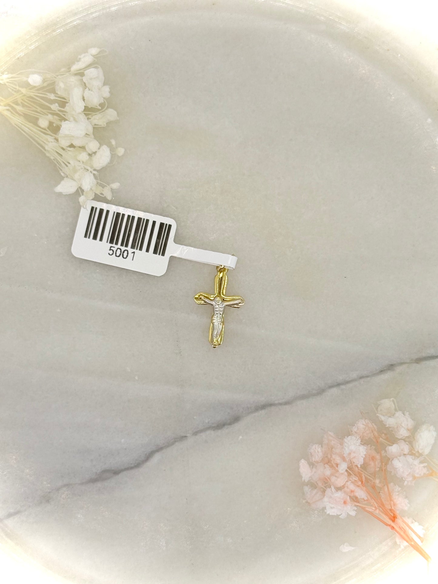 18kt Crucifix