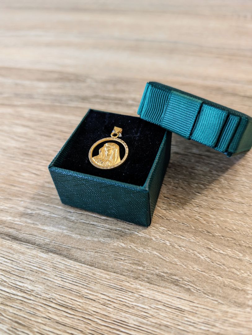 18kt Virgin Mary Framed Pendant