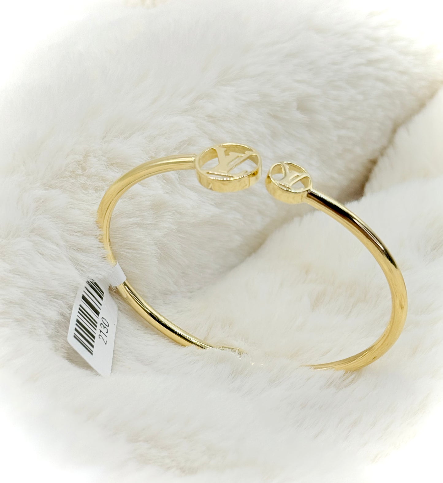 18kt Gold Designer Bangle