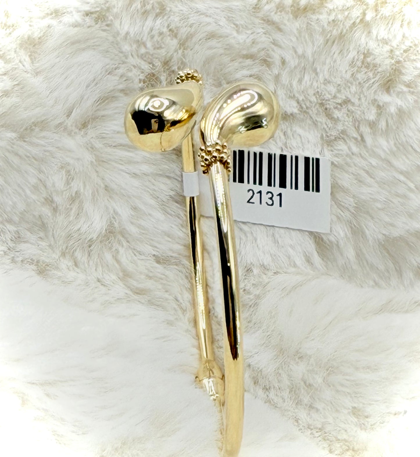 18kt Gold Designer Bangle