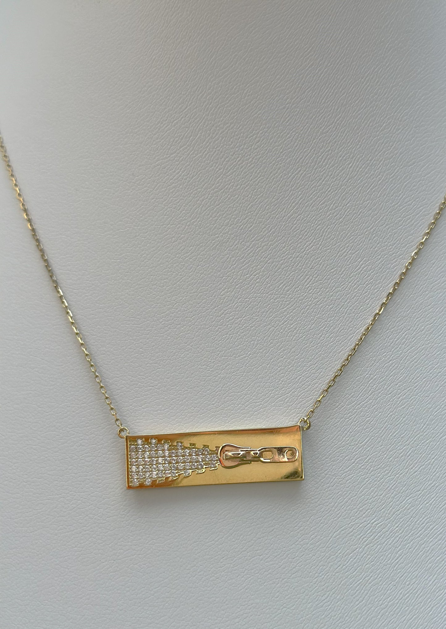 18kt Zipper Necklace