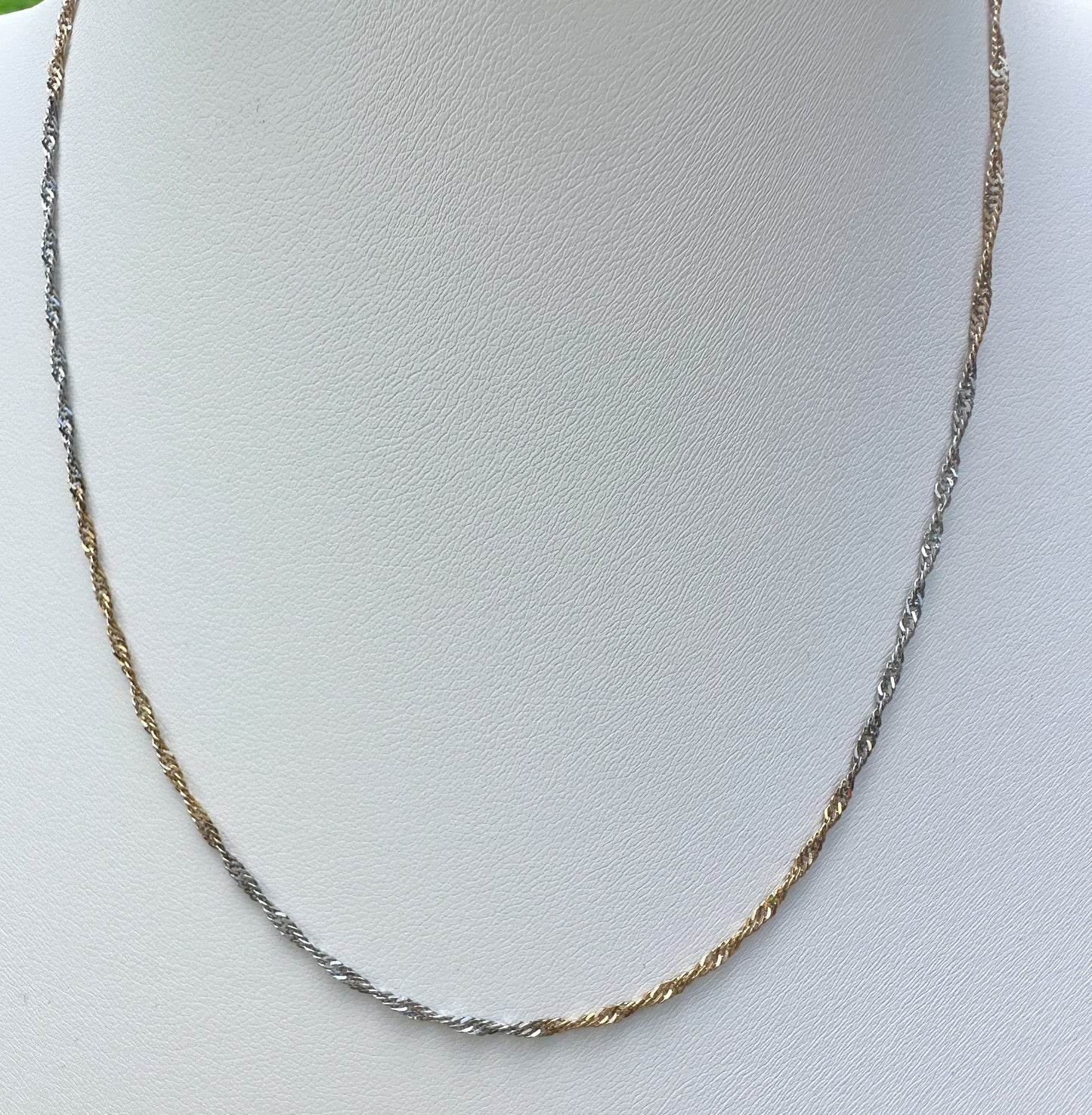 18kt 2Tone Singapore Chain