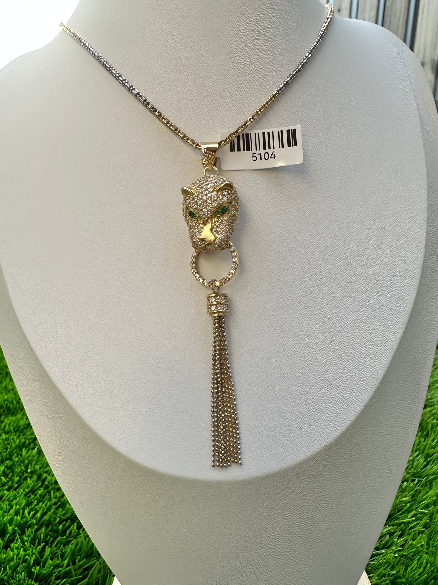 18kt CZ Tiger head Pendant