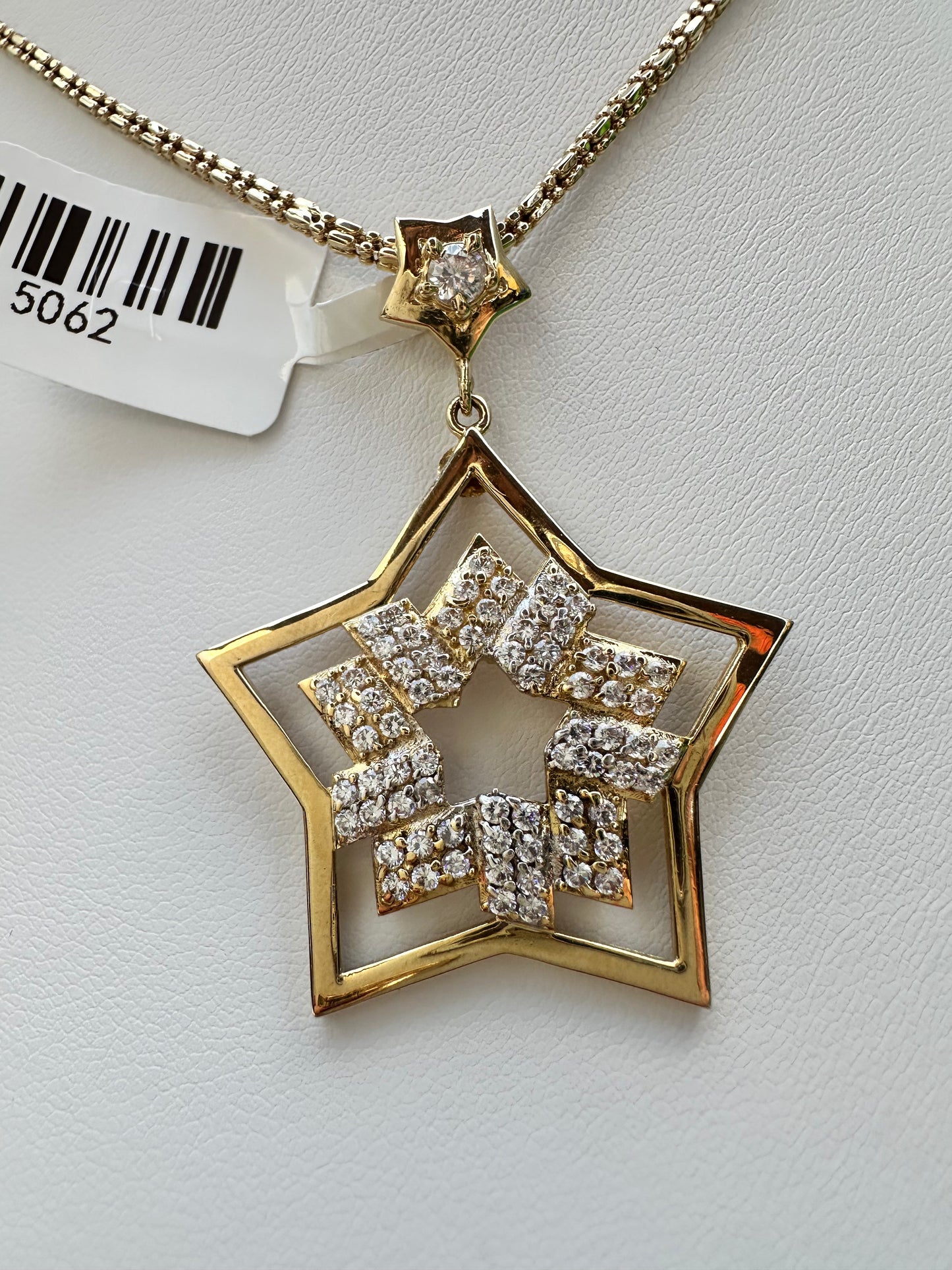 18kt CZ Star Pendant