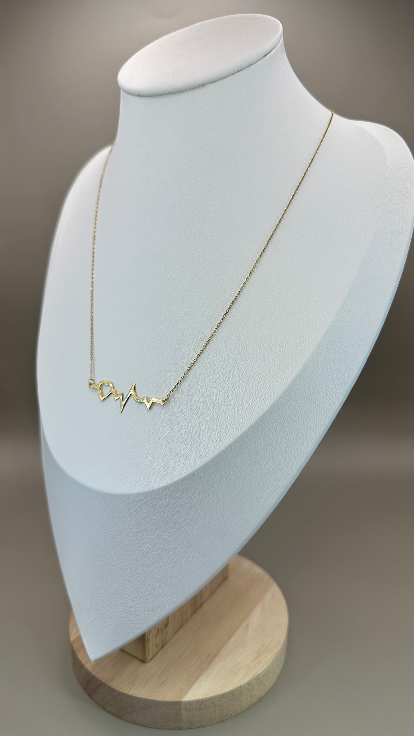 18kt Heart Beat Necklace