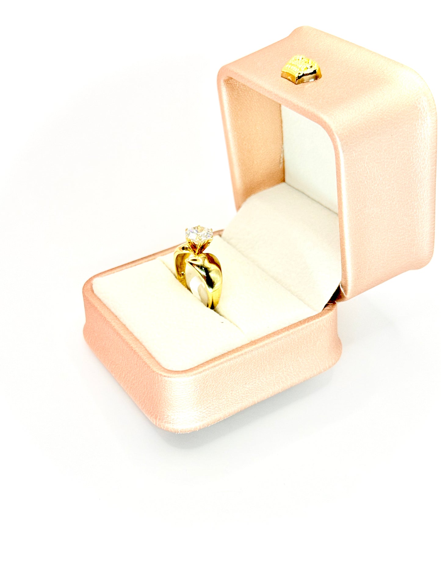 18kt CZ Solitaire Ring