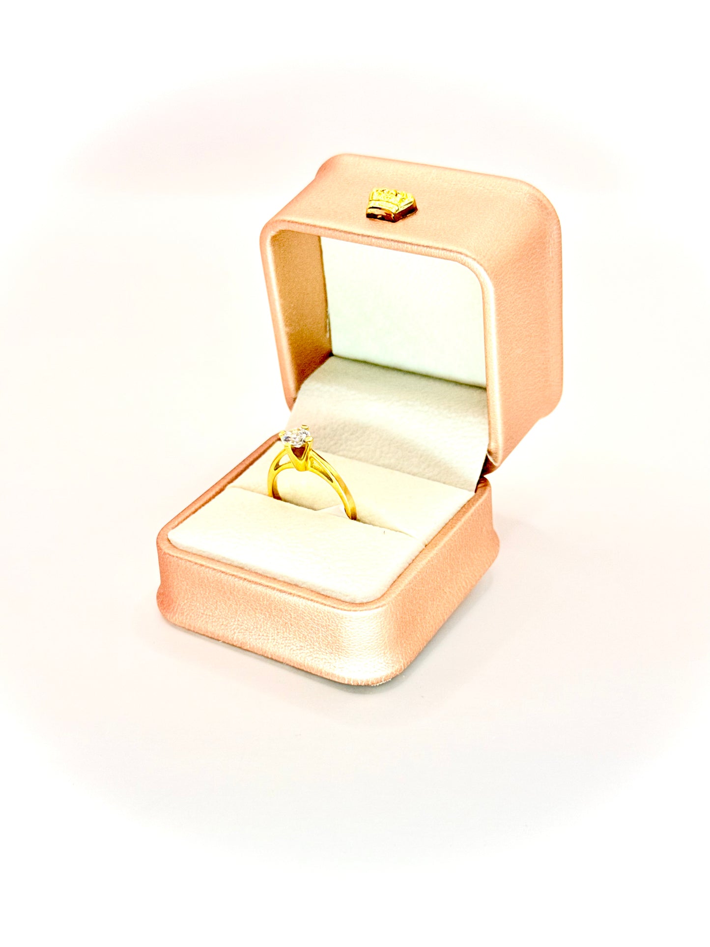 18kt CZ Solitaire