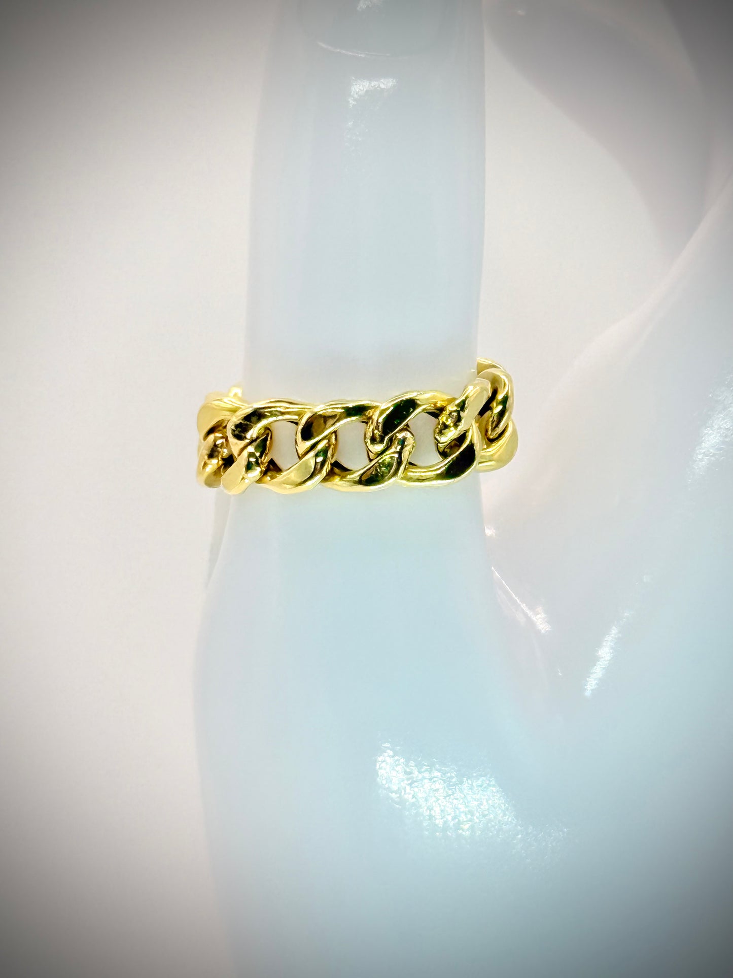 18kt Thick Chain Ring