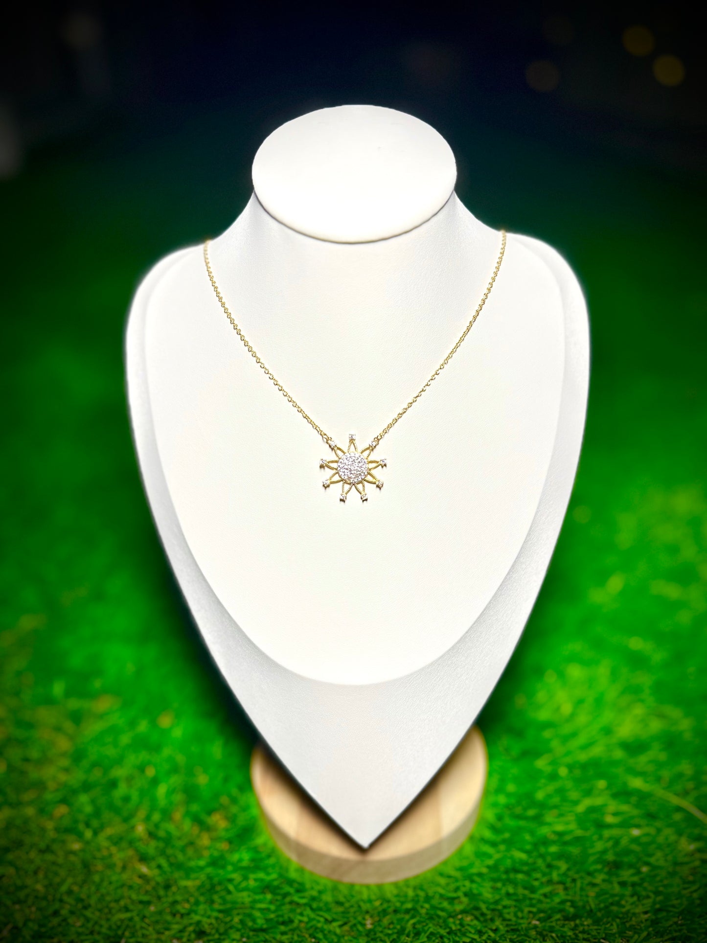 18Kt Sun Necklace