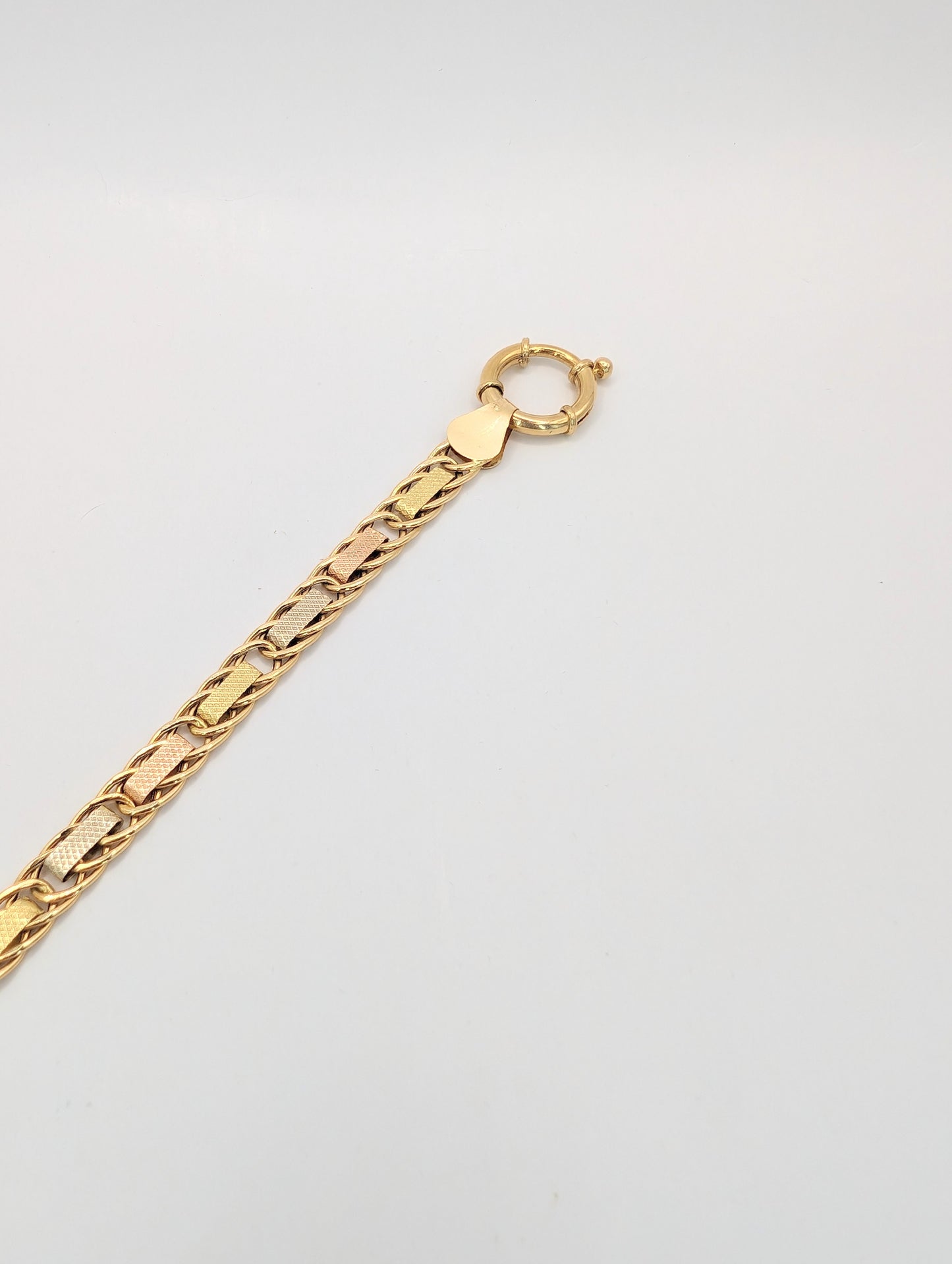 18kt Hollow Bracelet