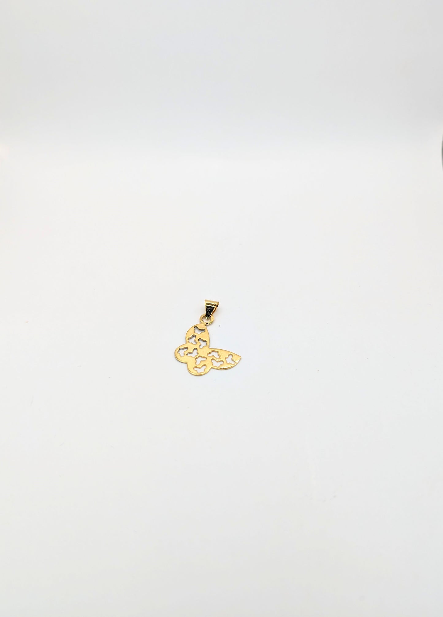 18kt Butterfly Pendant