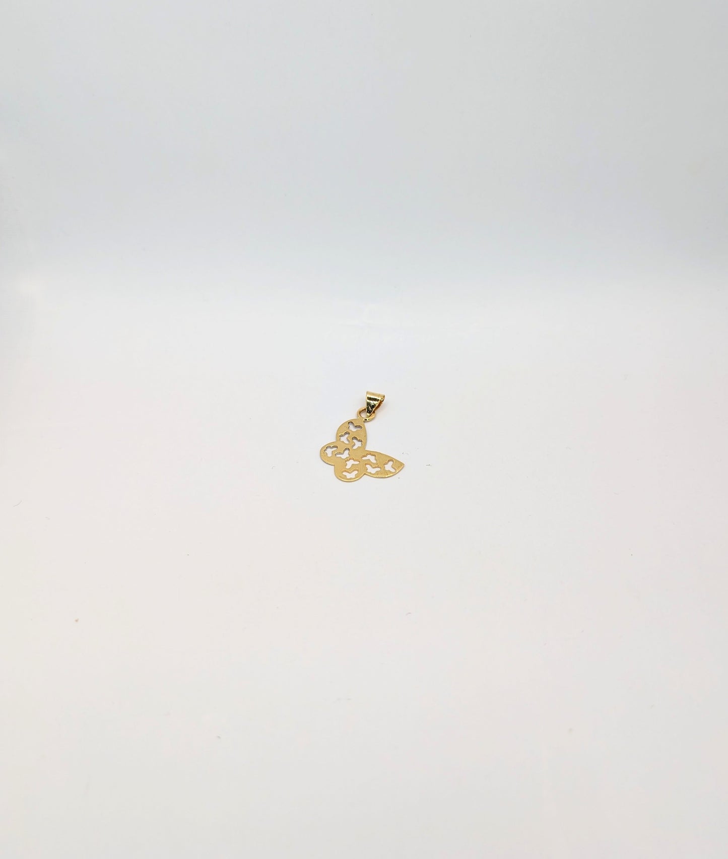 18kt Butterfly Pendant