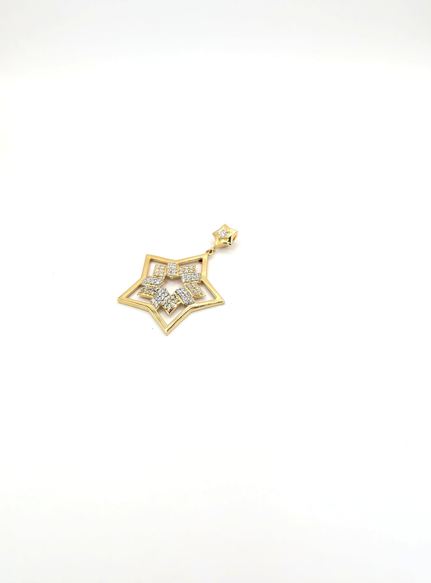 18kt CZ Star Pendant
