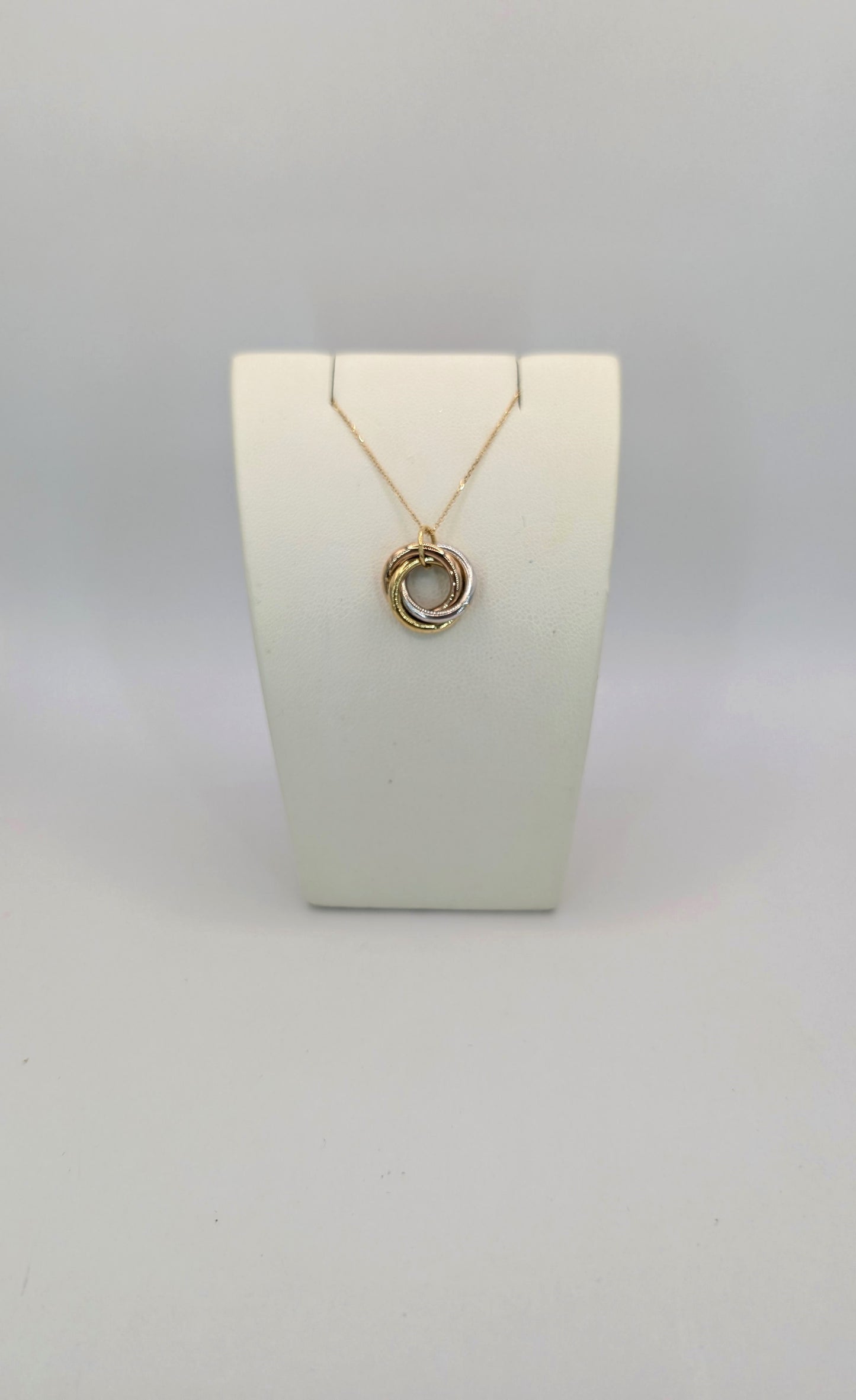 18kt Three Tone Hoops Necklace