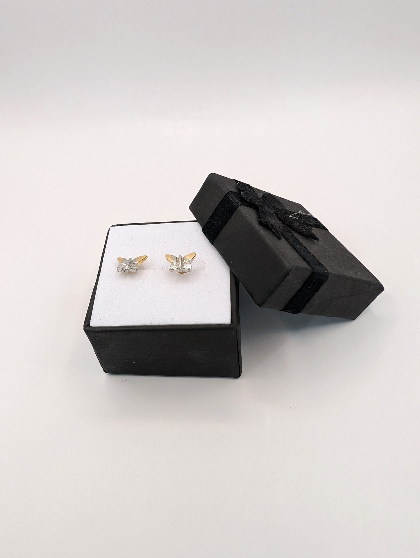 18kt Butterfly Earring