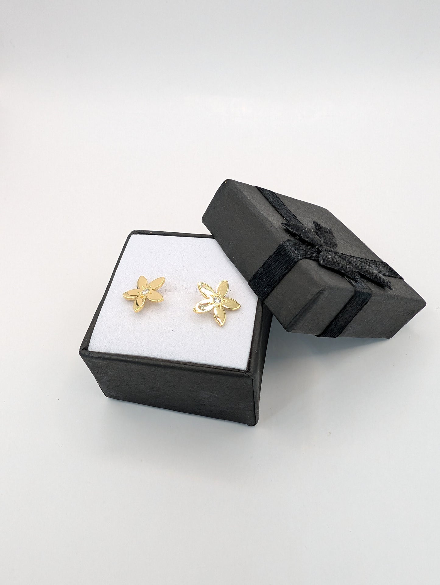 18kt CZ Jasmine Earring