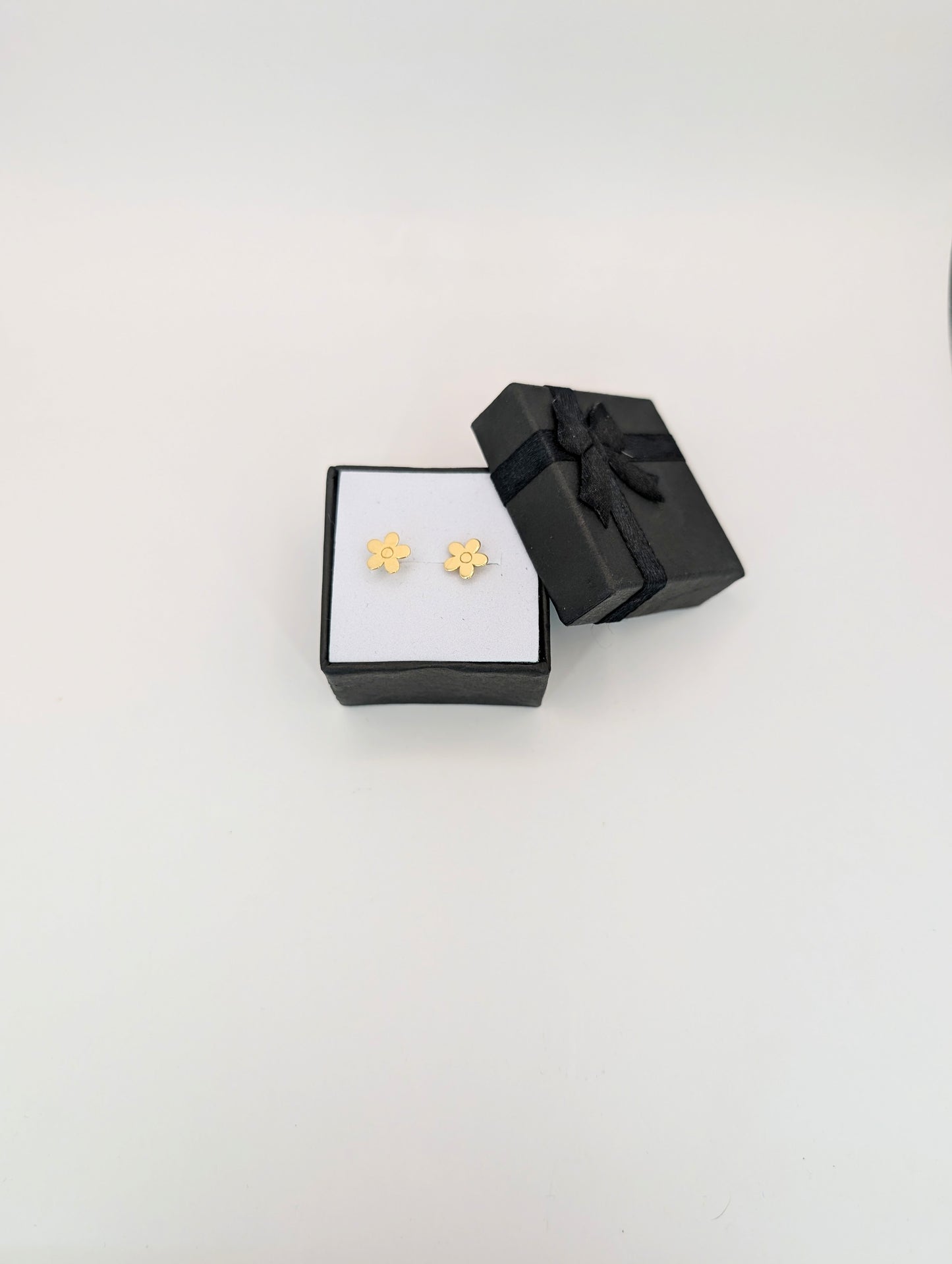 18kt Flower Earring