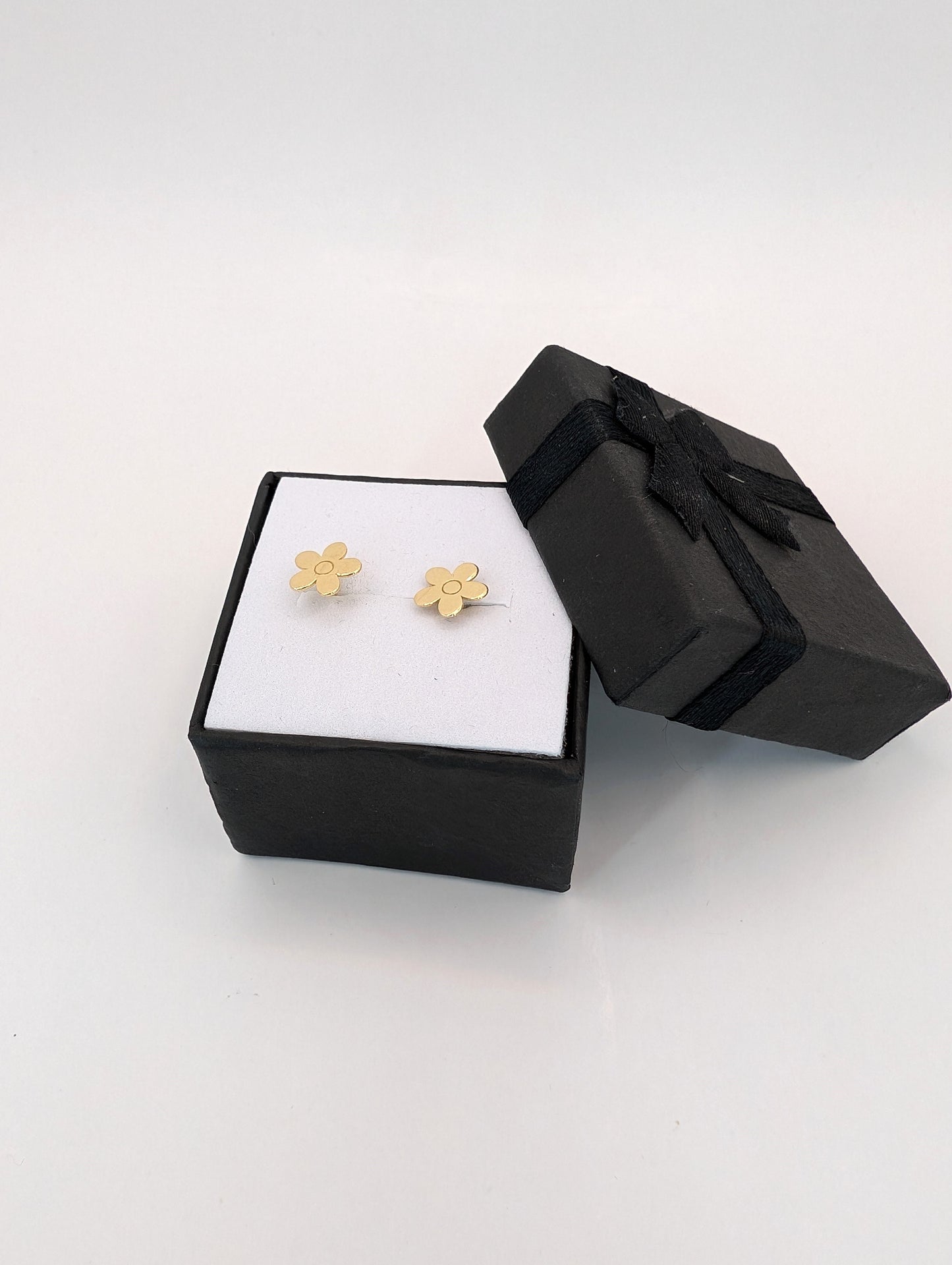 18kt Flower Earring