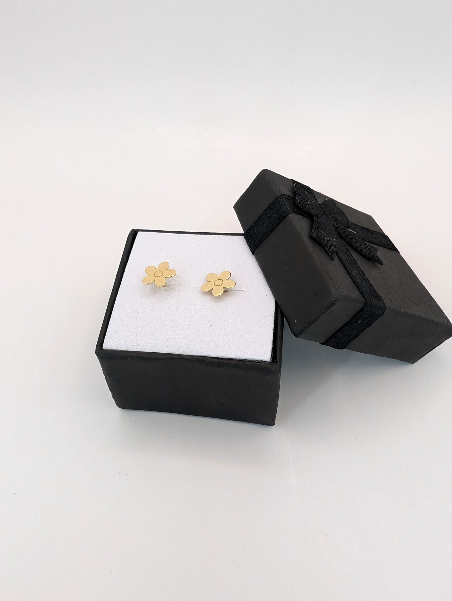 18kt Flower Earring