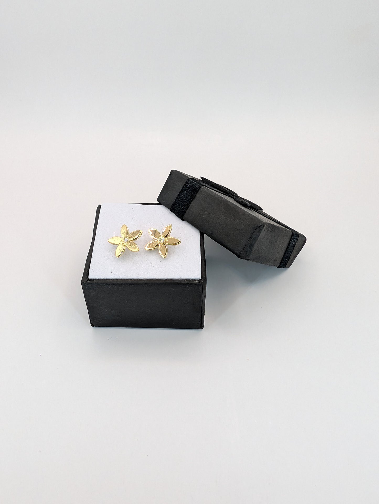 18kt CZ Jasmine Earring