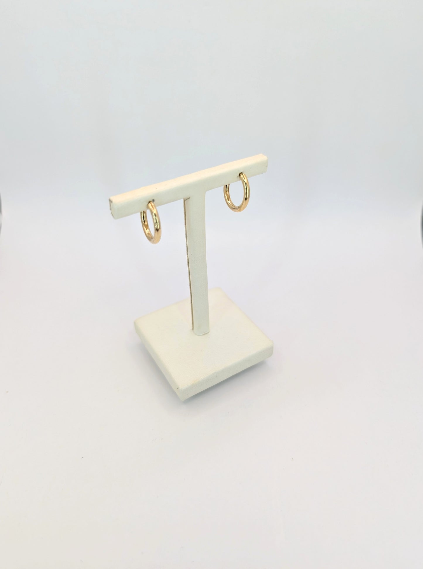 18kt Sleeper Earring