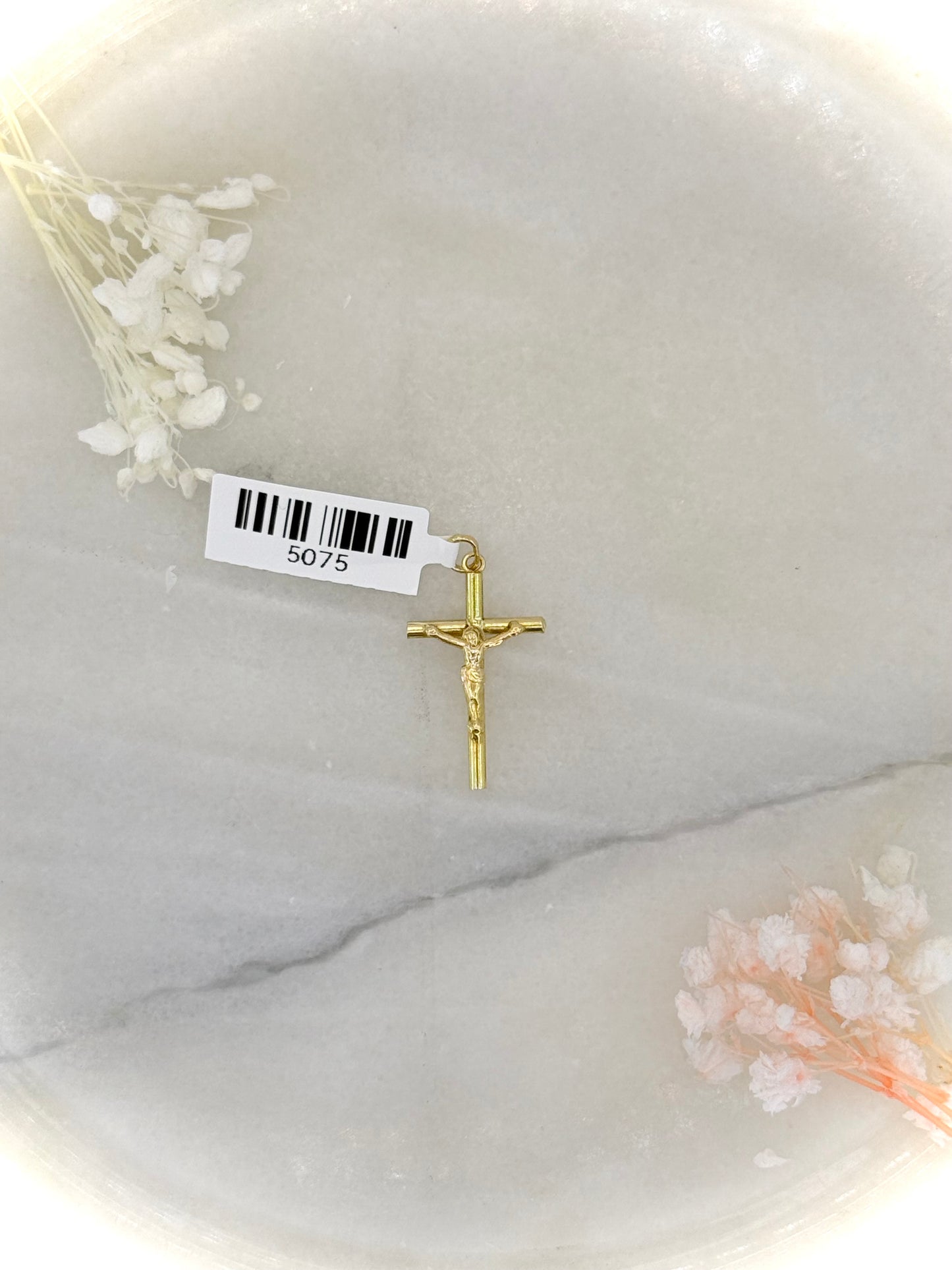 18K Yellow Gold Crucifix Pendant