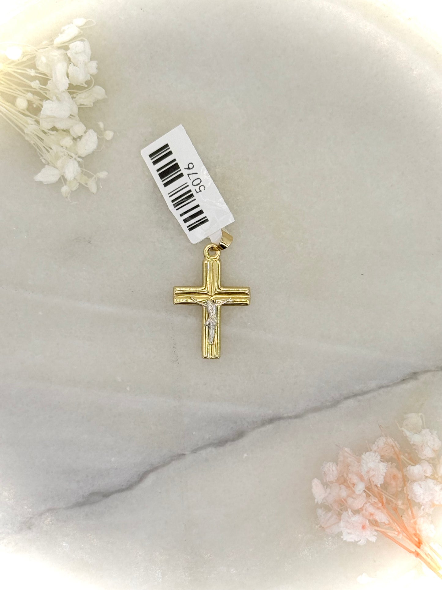 18K Yellow Gold Crucifix Pendant