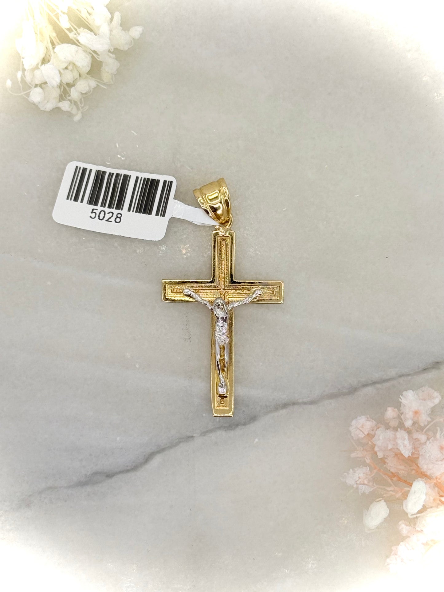 18K Gold Two-Tone Crucifix Pendant – Jesus on the Cross