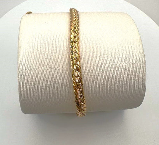 18 Karat Wide Snake bracelet