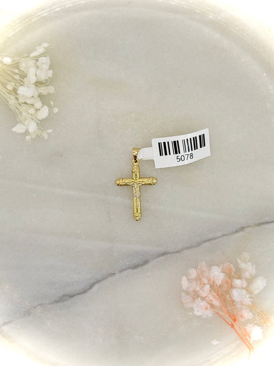 18K Yellow Gold Crucifix Pendant