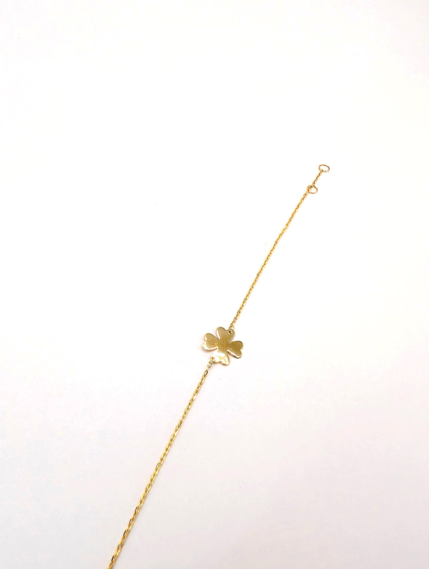 18KT Gold Clover Bracelet – Minimalist Lucky Charm Chain