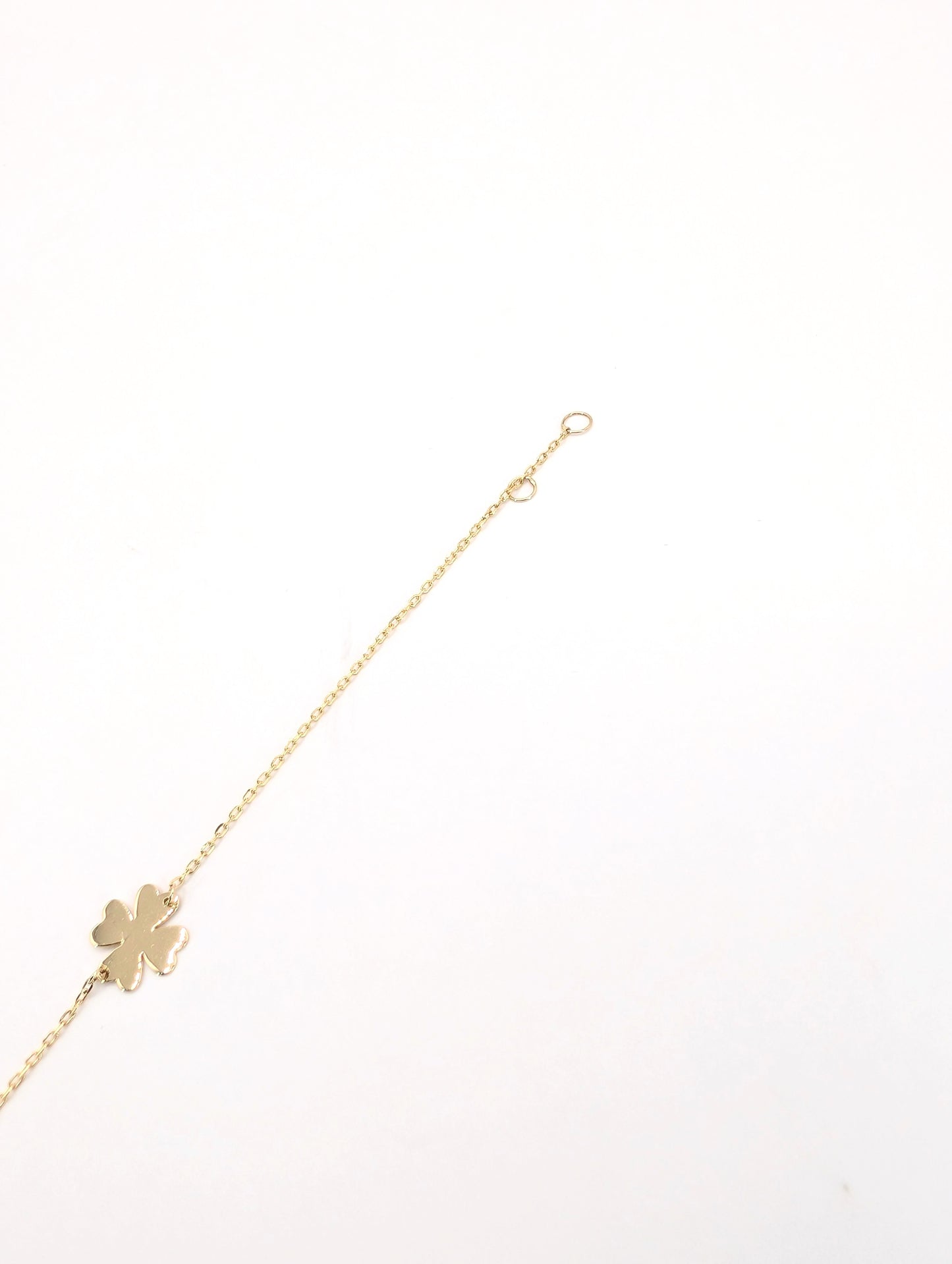 18KT Gold Clover Bracelet – Minimalist Lucky Charm Chain