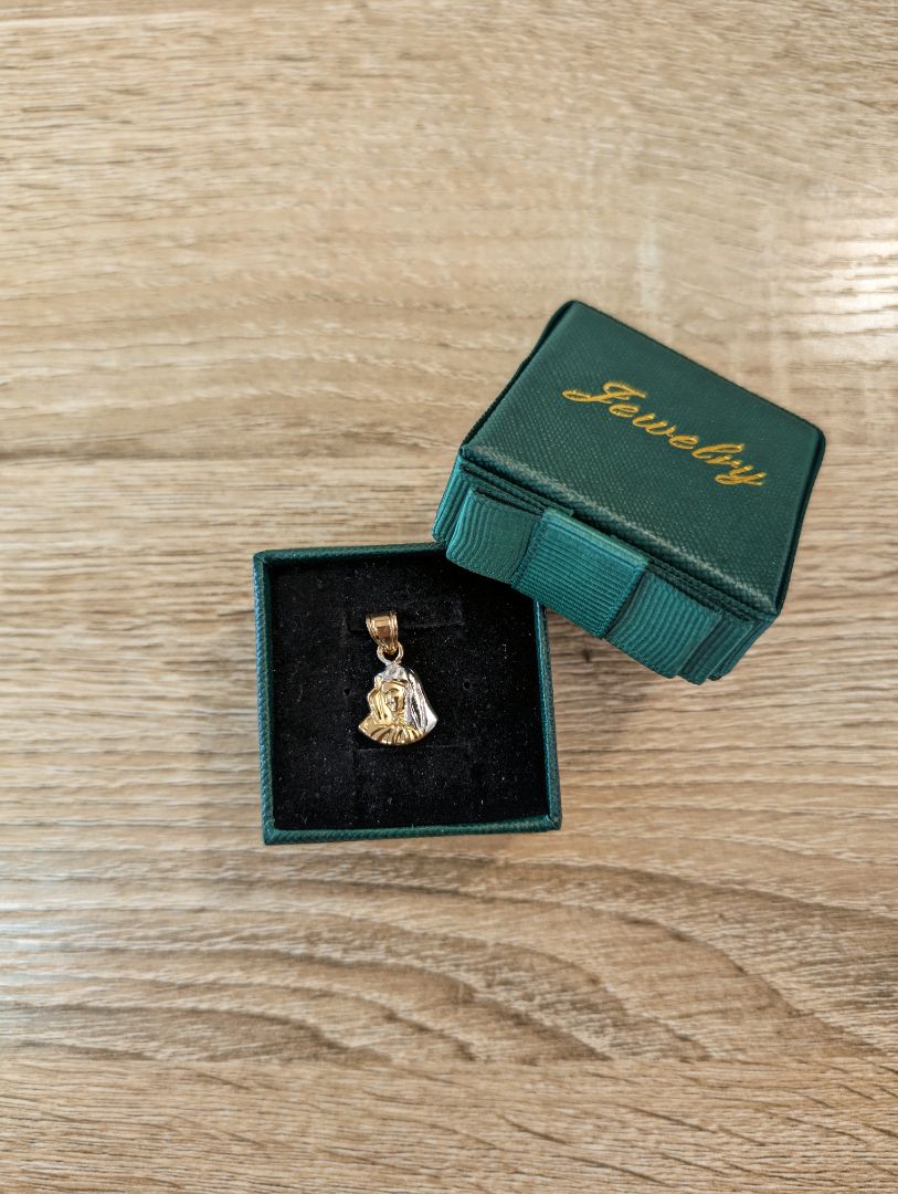 18kt Virgin Mary Figure