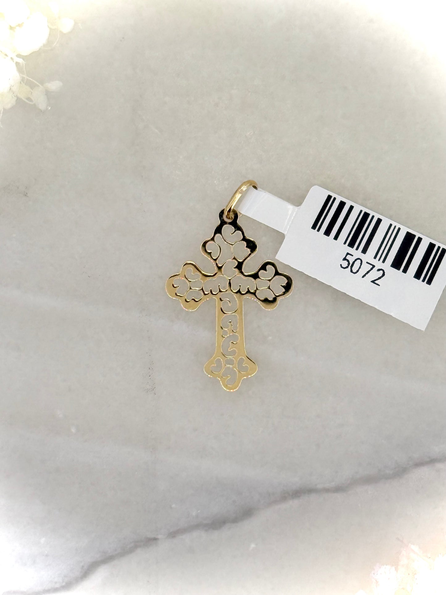 18K Yellow Gold Garnished Cross Pendant