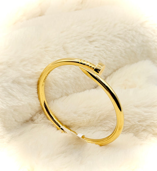 18kt Nail Designer Bangle