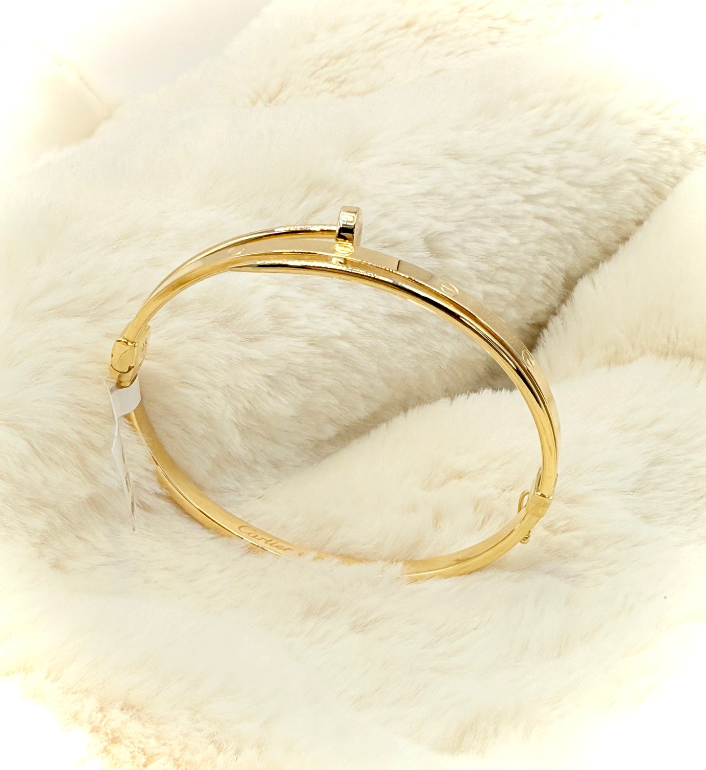 18k Designer Bangle