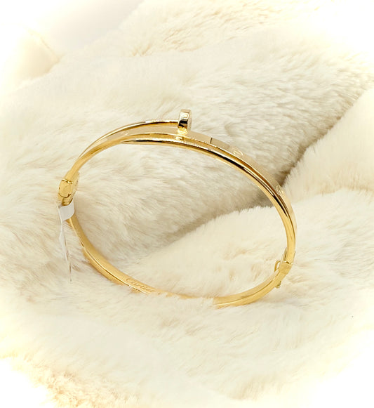18k Designer Bangle