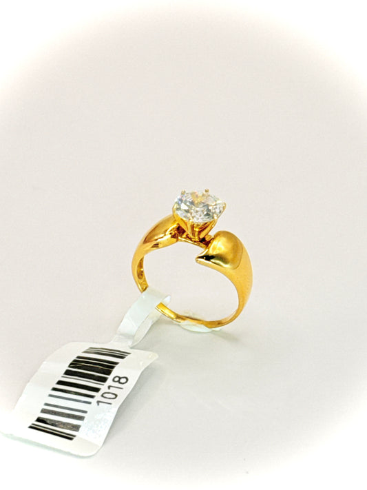 18kt CZ  Solitaire Ring