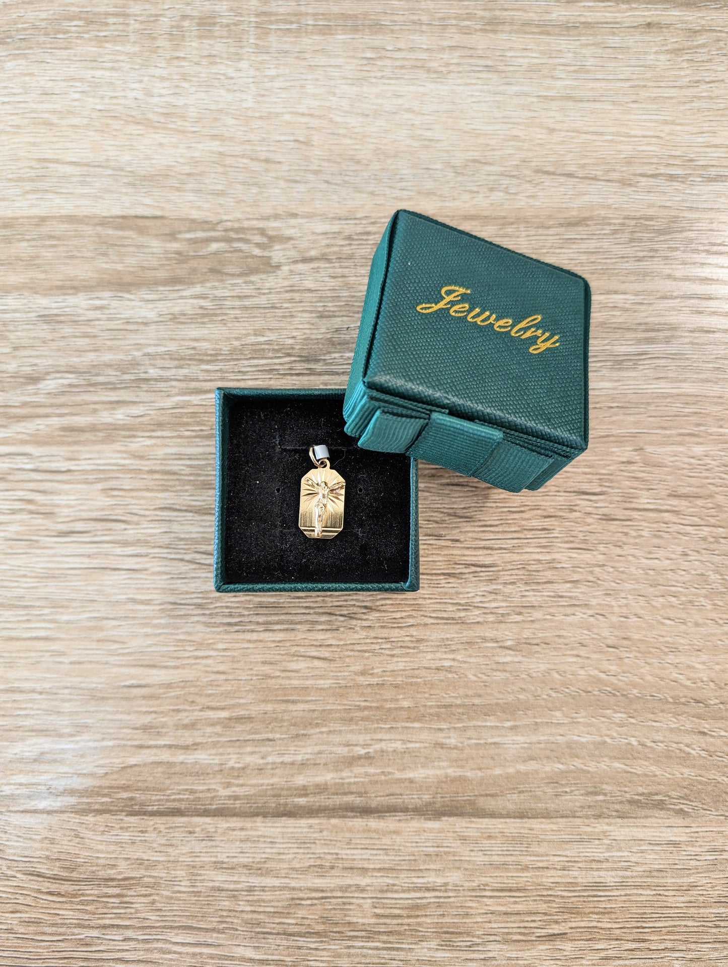 18kt Plate Curifix