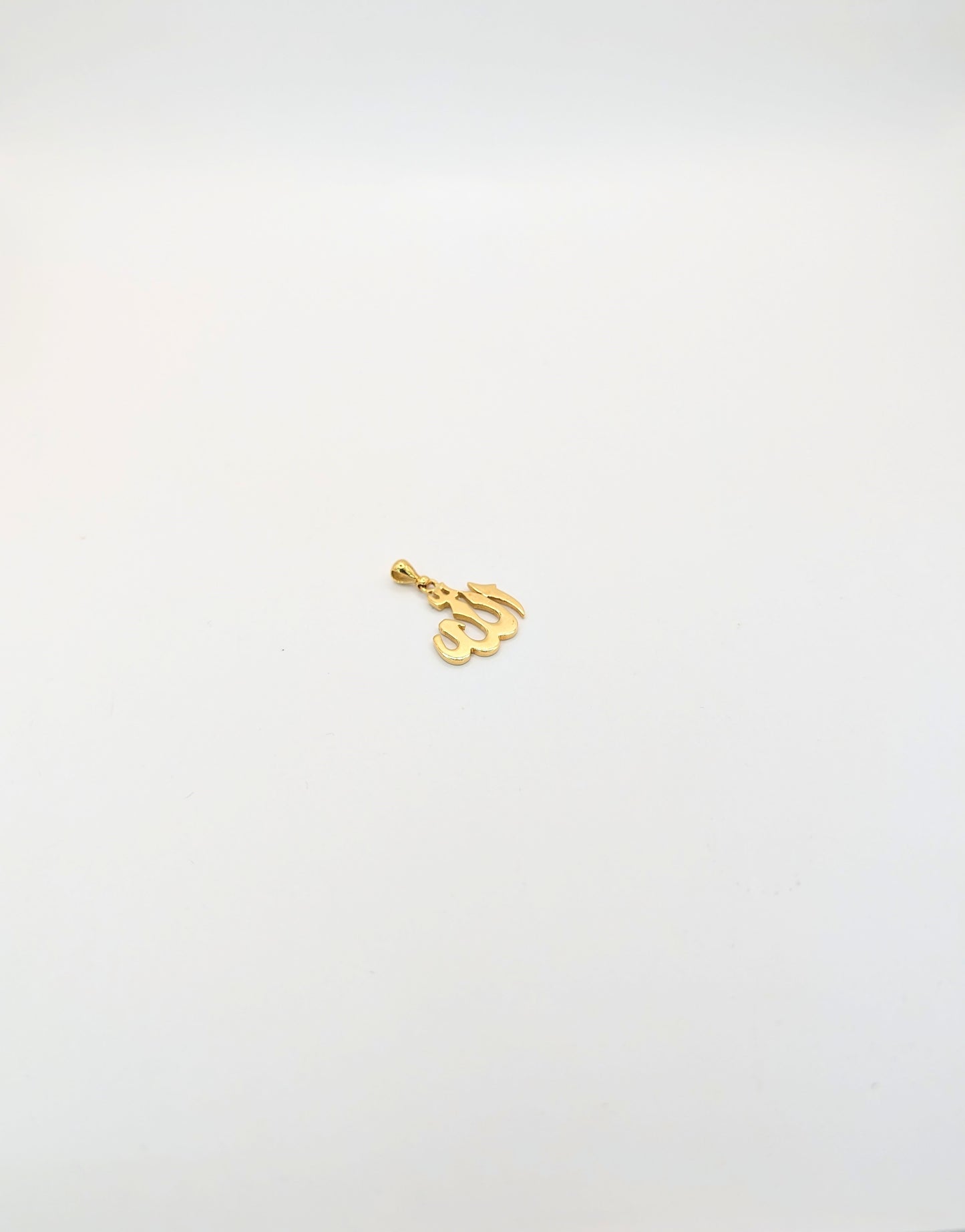 18kt ALLAH Pendant