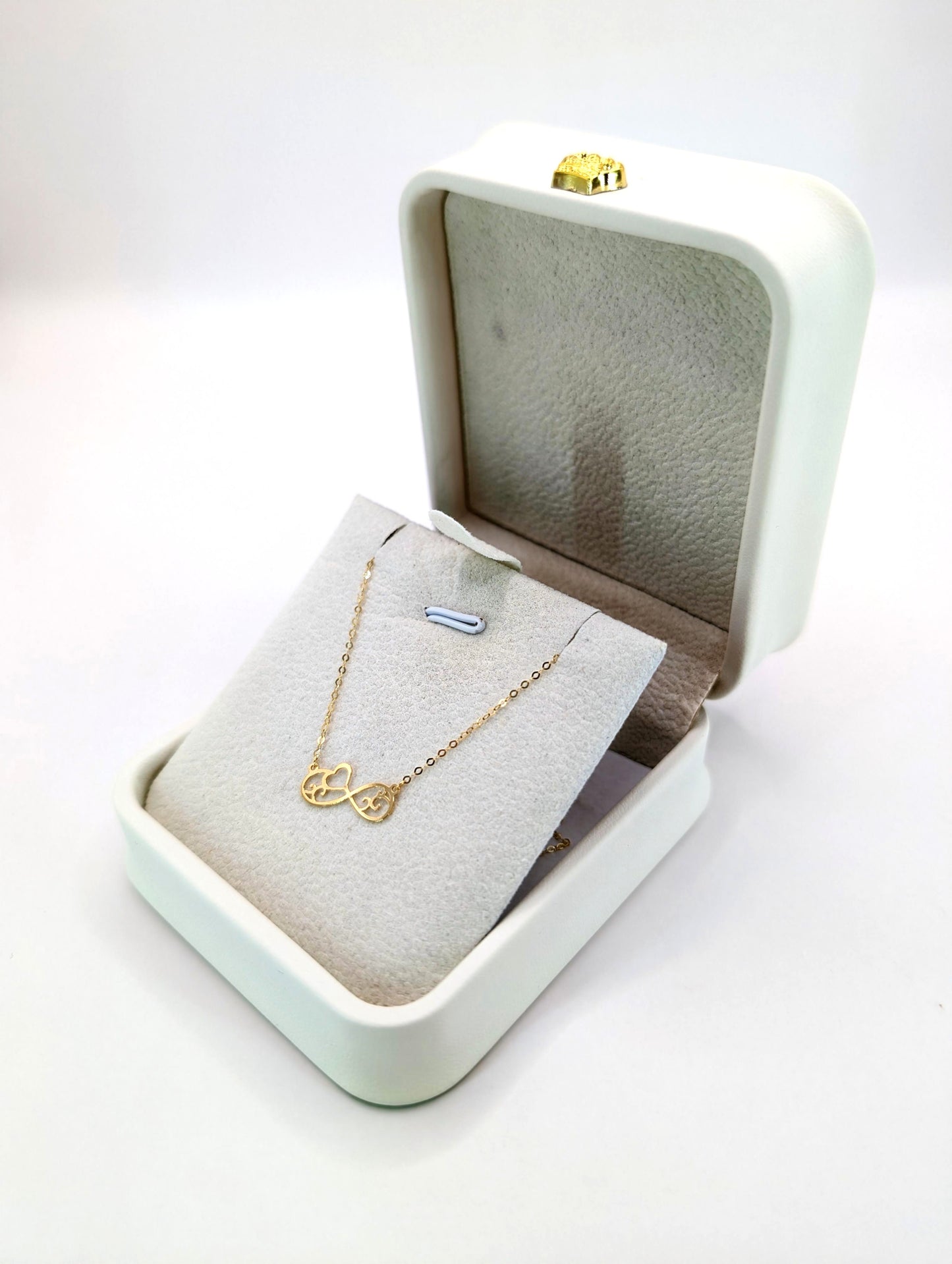 18KT Gold Infinity Heart Necklace
