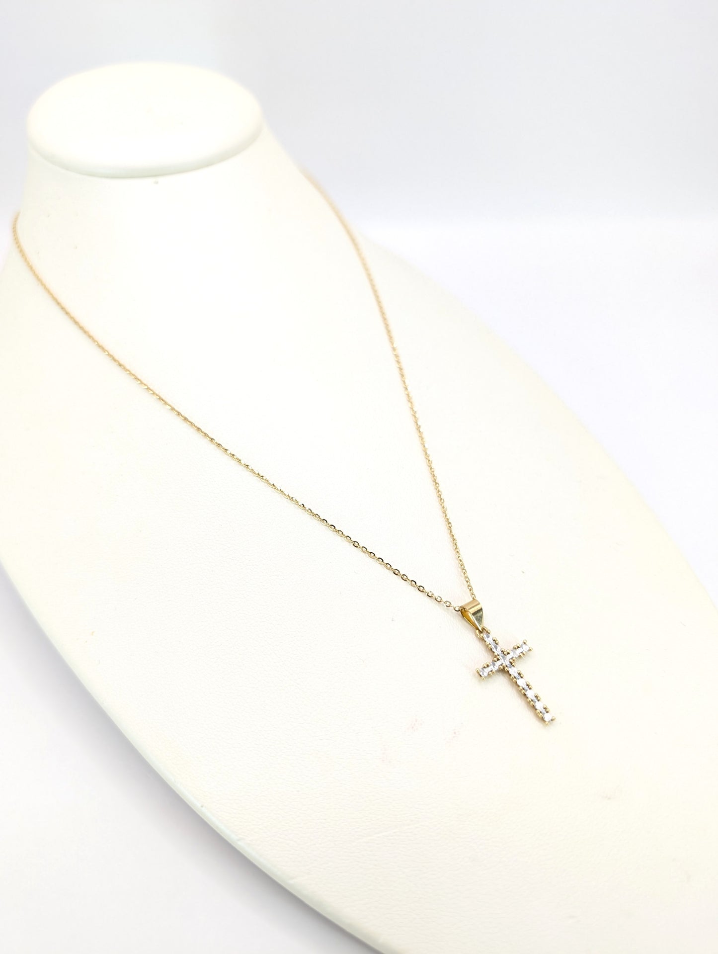18KT Gold Radiant Cross Necklace
