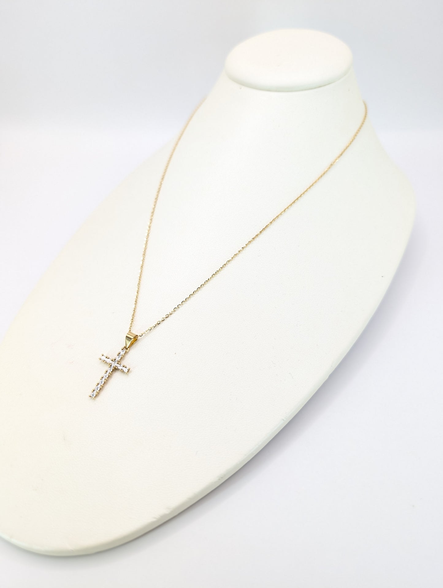 18KT Gold Radiant Cross Necklace