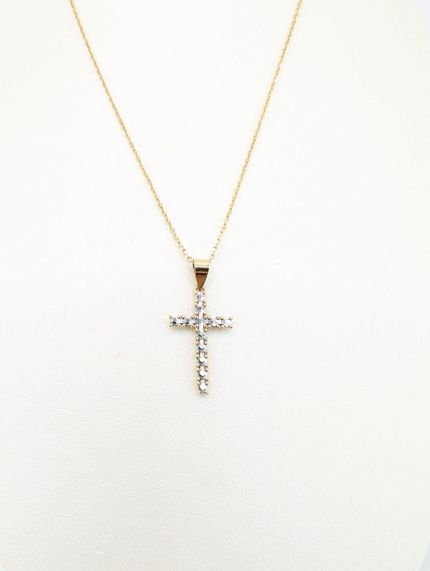 18KT Gold Radiant Cross Necklace